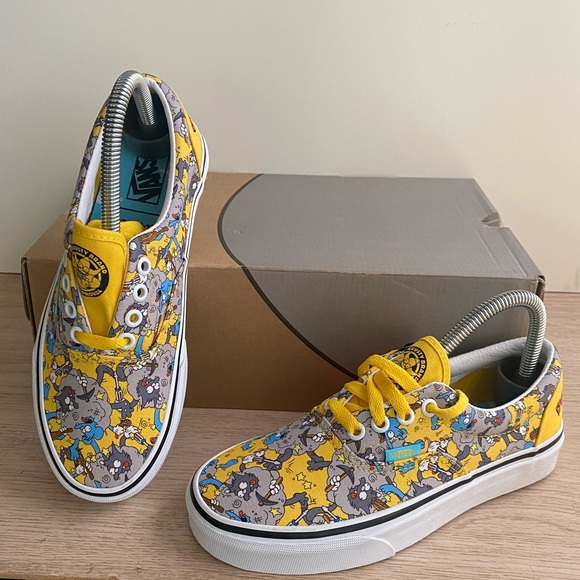 Vans x Simpsons Itchy and Scratchy Old Skool Sneakers
NWT- M 4.5 - W 6 - Picture 13 of 15